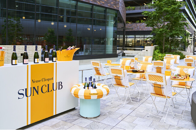 日本初登場！ヴーヴ・クリコのポップアップテラス「サン・クラブ」がセンタラグランドホテル大阪に期間限定オープン！