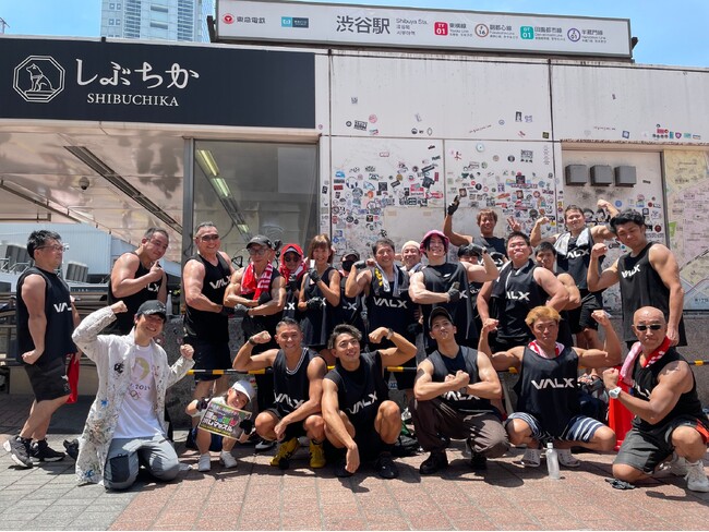 渋谷区と連携した清掃イベント「壁の落書き消しマッスル」　35度を超える真夏の渋谷でバルクアップしたマッチョ集団が街に蔓延る巨大落書きを消去【事後レポート】