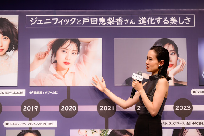 日本のランコム ミューズ 戸田恵梨香さんが「ジェニフィック アルティメ セラム」と目指したいのは、「回復力」「ジェニフィック アルティメ セラム」がみなさんの味方に