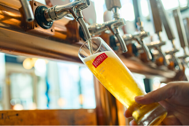 【シュマッツ】ドイツクラフトビールのSchmatz (シュマッツ)が「ラントリップ」とコラボ企画を開始。月30km走るとレストランで「シュマッツ」のオリジナルビールが1杯無料