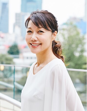 放送業界の現役プロから話す力や伝える技術が学べる『パーソナリティ基礎コース』。バイリンガルDJ先駆者のFM BIRDが9月に開講