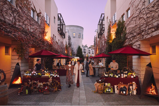 【星野リゾート　リゾナーレ八ヶ岳】秋空の下でワインやスイーツを楽しめるイベント「八ヶ岳ワインフェスタ」開催｜期間：2024年11月3日～17日