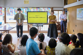 授業を行うデザインエイエムスタッフ 授業を行うデザインエイエムスタッフ