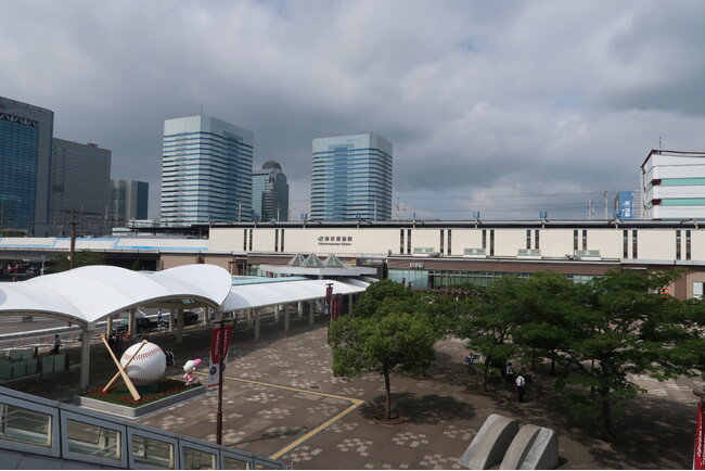 海浜幕張駅高架下におけるスポーツ関連施設等の建設着手について