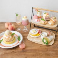 夏の季節限定メニュー“桃とアールグレイのパンケーキ”“もものアフタヌーンティー”2024年8月31日(土)まで期間限定販売！