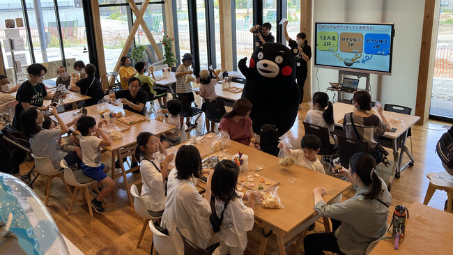 ＼祝・湖池屋 九州阿蘇工場3周年／　地元・熊本県益城町のみなさまに感謝を込めて、工場で人気の「マイポテチ作り体験」を初めて“出張開催”しました！