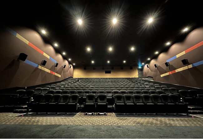 TOHOシネマズ日本橋に特別仕様のクッション