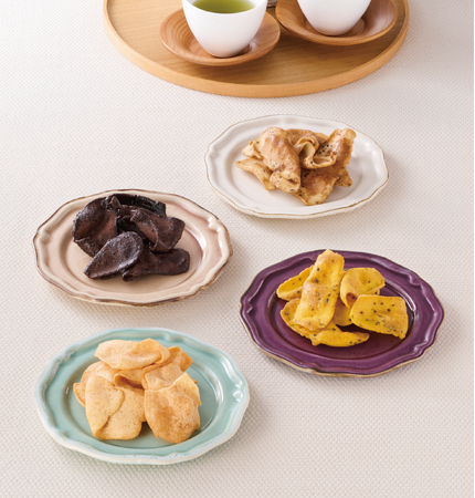 サクサクして食べやすい、スナックのような食感をしたかりんとう！？「うすぎりかりんとう」シリーズ4種類を2024年9月2日（月）より新発売！