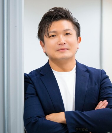 事業承継者必見！斜陽産業で成長を続ける三代目社長の理念と革新の経営を描いた『空飛ぶ自動車学校』を発刊