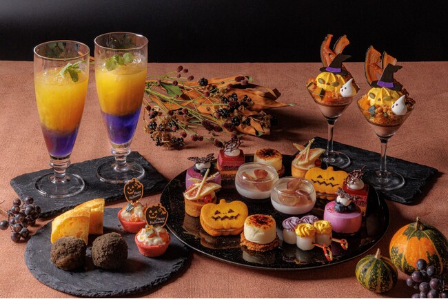 【京都】ポップなハロウィンカラーで見た目にも楽しい和・洋スイーツが登場悪戯好きなハロウィンお化けをイメージした「コーヒーとかぼちゃのハロウィンパフェ」付き『ハロウィンアフタヌーンティー』