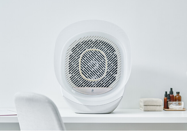 レーザーや電気のような刺激を与えずに「保湿と導入が行える」とクリニックで話題のWINDSCELL（ウィンセル）に搭載のナノサイズ微細水粒子AIR（アイル）のメカニズムや臨床研究の成果を学会で相次ぎ報告