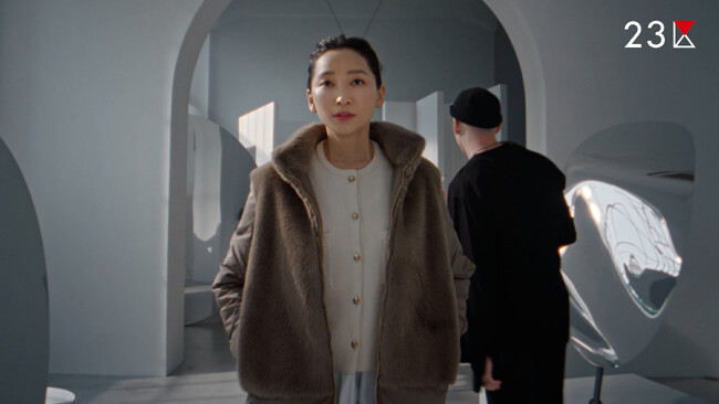 『２３区』新WEBムービー公開女優・杏さん、次々と変わる世界で華麗にウォークギターやコーヒーを片手に最新秋コーデで5変化！