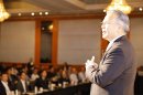 主催のシンフォニーマーケティング代表　庭山 一郎