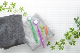 「舌ブラシ」を使った感染症対策(1) 「舌ブラシ」を使った感染症対策(1)