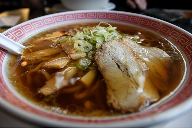暑い日に食べても寒い日に食べても美味しいラーメンについて調査！【1000人アンケート】