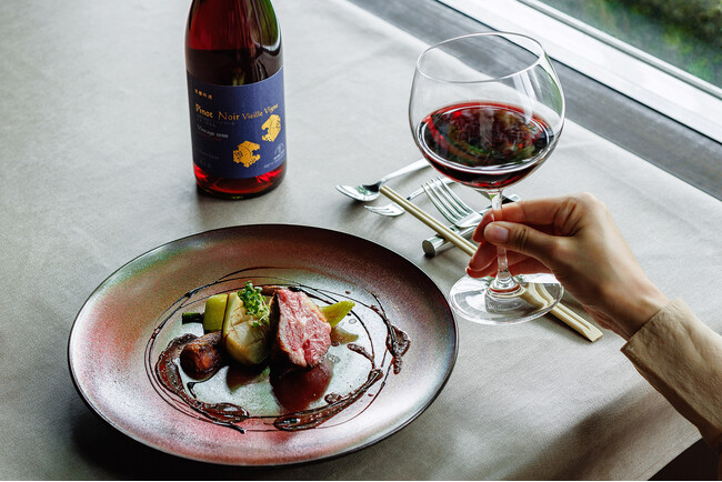 【フェアフールド・バイ・マリオット 道の駅プロジェクト】丹波ワインとコラボ！京都府京丹波町の地元食材を味わえるワイナリーディナー