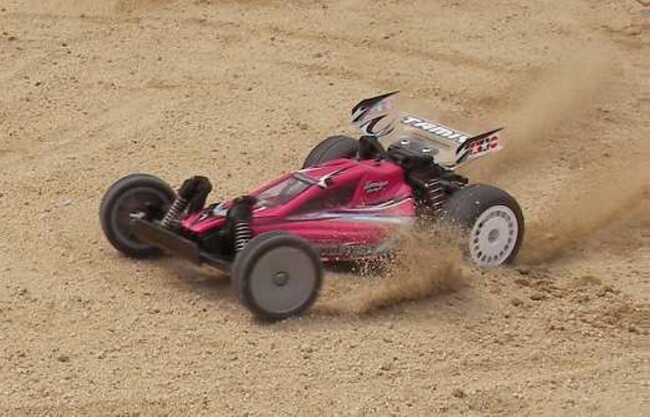 【JAF鳥取】鳥取県で初開催!「JAFデー オフロードラジコン走行体験会」