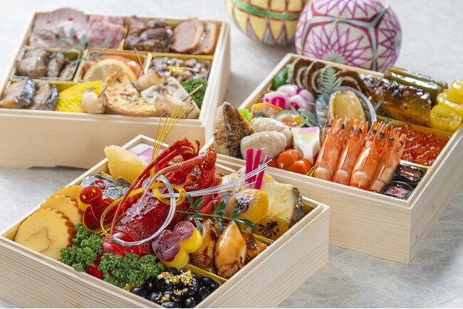 ホテルの部屋で贅沢に過ごす、おこもりお正月。金沢おせち「プレミアム和洋三段重」がついた宿泊プランの販売を開始