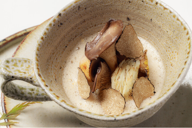 【星野リゾート　リゾナーレ那須】茸や葡萄、栗など旬の味覚を堪能できる秋限定のディナーコースをメインダイニング「OTTO SETTE NASU」にて提供｜2024年9月16日～11月30日