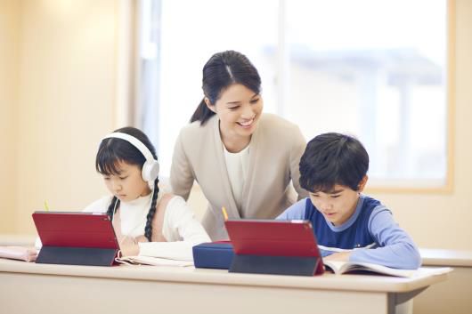 “正社員講師×AIタブレット”で個別最適化された学びを提供する自立学習RED、2024年夏11教室を新たに開校