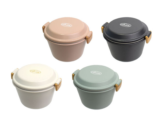 あたたかな木目風の加工が毎日使いにぴったり！ご自宅での食器としても外でのランチタイムにも使えるランチボックスが登場です。