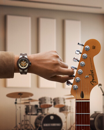 【ブルガリ】THE SOUND OF BVLGARI 現代を生きるトラベラーと音楽界のレジェンドとの邂逅「ブルガリ アルミニウム GMT フェンダー(R) 限定モデル」