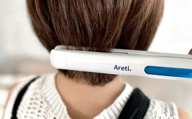 おすすめヘアアイロンランキングでも大注目! ツヤツヤになるストレートアイロンで高評価レビューを獲得