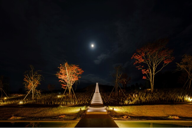 満月の夜に特別なひとときを - 「洞爺湖 鶴雅リゾート洸の謌」で過ごす自然派ワインを愉しむイベント付宿泊プランのご案内