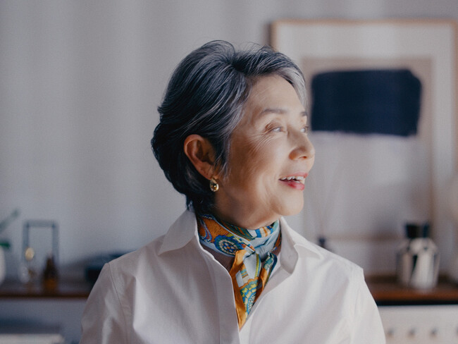 ドイツ伝統工芸織物シュニール織のブランド「FEILER(フェイラー)」「心はいつだって踊れる。」ブランドMovie9月2日(月)公開 FEILER | What's in my bag篇