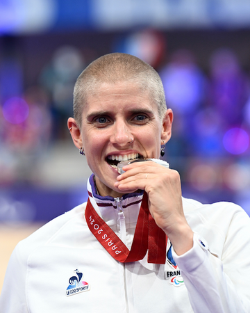 【DIOR】パリ2024パラリンピックでマリ・パトゥイユが銀メダルを獲得