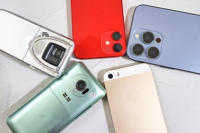 みんなが使うスマホのキャリアは？携帯電話について調べてみました！【1000人アンケート】