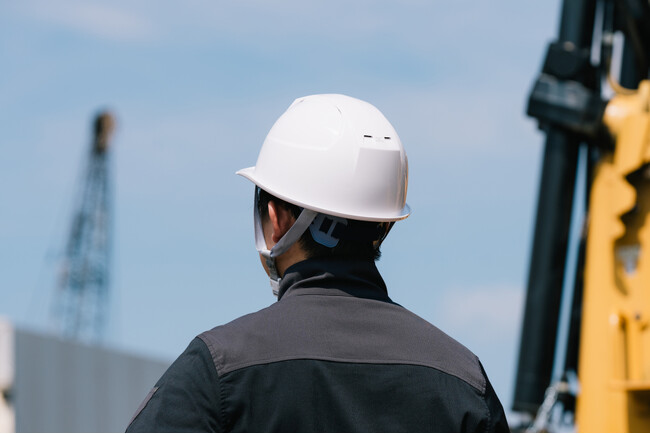 ミズノ初「産業用ヘルメットFT01」発売
