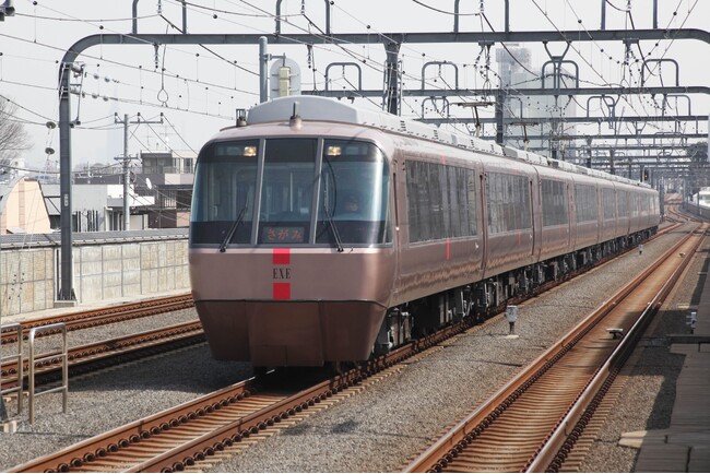 ２０２７年度に開業１００周年を迎える小田急！次の１００年を牽引する新型車両　２０２８年度の運行開始を目指し「新型ロマンスカー」の設計に着手