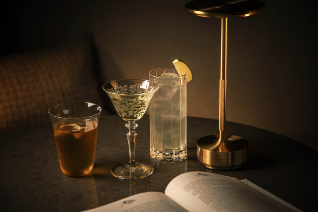 【ウェスティンホテル東京】読書の秋に文豪たちの名作にインスパイアされた3種類のカクテル「Escalier Book Cocktail」を提供