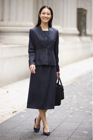 ＜IVY／アイビー＞が9月11日より日本橋三越本店3階ミグジュアリーにて販売を開始します。