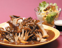 【玉川高島屋S・C】秋の味覚でビタミンやミネラル、食物繊維をとろう！「きのこde菌活メニューフェア」が始まる9月11日より館内で「草月の秋2024」の展示も開催