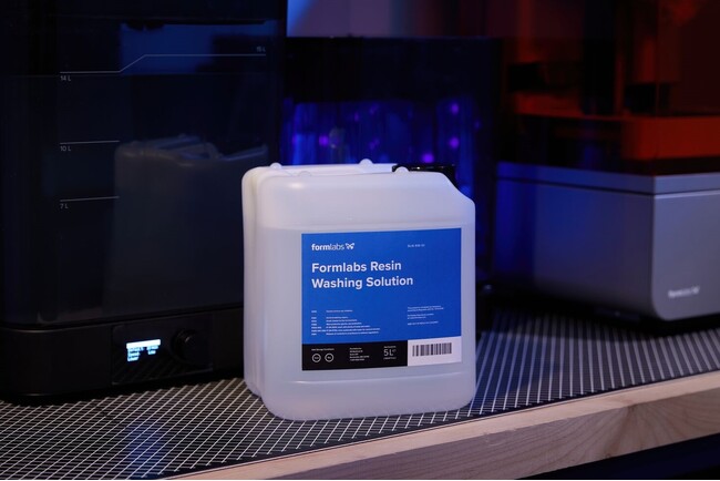 9/5(木) Formlabsから新発売！不燃性の洗浄用溶剤 Resin Washing Solutionで安心の洗浄プロセスとコスト削減を実現