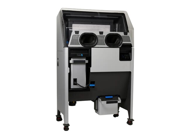 9/5(木）Formlabsから新発売！ Fuse 1+の造形後処理機（Sift)用「グローブボックス」　SLS仕上げ処理が更に効率的に！