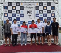 宮崎県宮崎市で行われたWSL公認大会 「The Open Surfing Miyazaki Series」第1弾 「QS3000 IBK宮崎プロ・WSLプロジュニア Presented by RASH」 男子は鈴木仁、女子は都築虹帆が優勝 第2弾が17日から宮崎県日向市でスタート