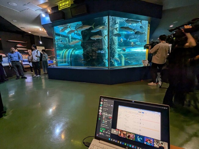 魚津市との地域協業で実現した水族館の新たな利活用。水族館でテレワーク！「魚(ウオ)ケーション」