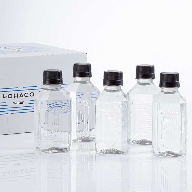 ちょうど良い飲み切りサイズでラベルレス、かつリサイクルボトル！ オリジナル天然水「LOHACO Water」、コップ一杯分の210mlで 本日9月18日、販売開始
