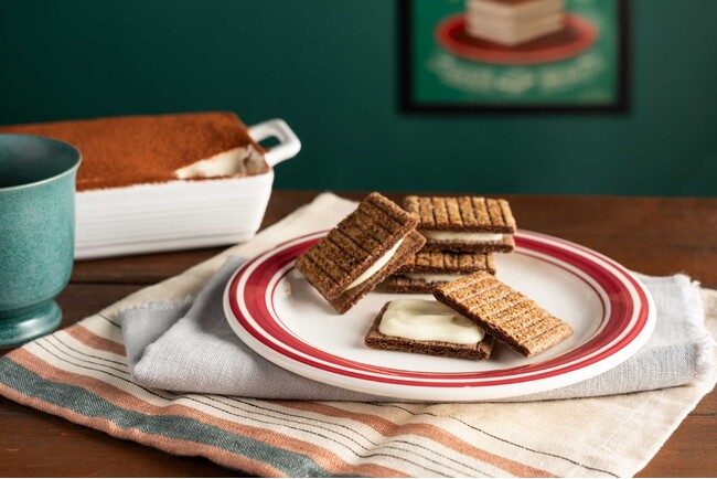 【シュガーバターの木】秋冬限定『クリームチーズ香るティラミス風』サンド新登場。皿盛りティラミスの美味しさを目指したコーヒー×ココア生地とマスカルポーネ風ショコラ