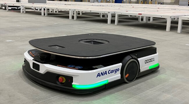 Phoxter、ANA最大規模の貨物上屋となる成田空港第8貨物ビルに60台のAGVを提供