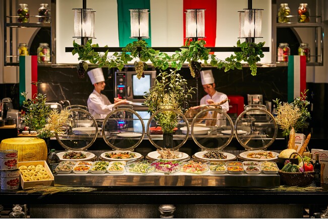 【ヒルトン横浜】食欲の秋到来！松茸や栗など秋の味覚を堪能させる『秋のイタリアン』ディナービュッフェ開催