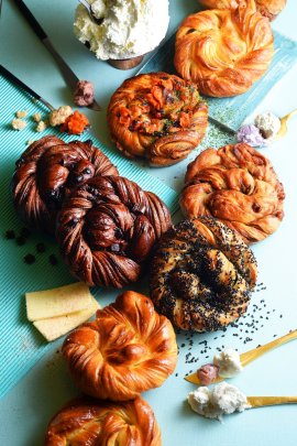 クロワッサンベーグルと生クリームチーズのお店「マルヤマベーグルLOOP」 クロワッサンベーグルと生クリームチーズのお店「マルヤマベーグルLOOP」