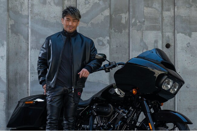 LIDEFが展開する電熱ウエア『ヒートマスター』ブランドのアンバサダーに魔裟斗さんが就任！