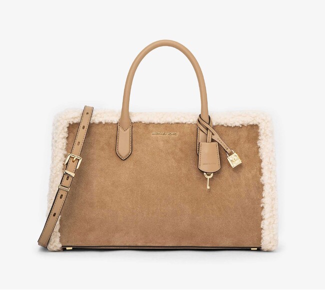 マイケル・コース、 グローバル ブランドアンバサダーのTWICEダヒョンも愛用する日本限定ハンドバッグ「SCARLETT(スカーレット)」を発売