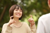 初心者でも手話の資格取得が目指せる!独学で学習できる「手話オンライン講座」を提供開始