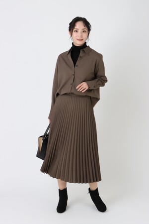 “オンオフ使える”秋色セットアップが誕生　「ブラウスセットアップ」を9月26日より発売開始