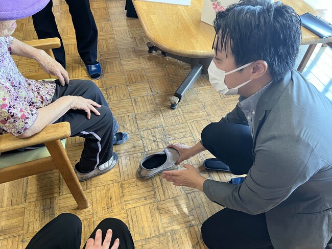 愛知発！認知症徘徊事故ゼロを目指す　インソール型GPSが第3フェーズに進行　株式会社イル、地域特別養護老人ホームでの機能実証評価を実施